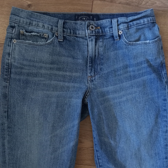Lucky Brand Sweet Crop Jeans - Picture 4 of 10